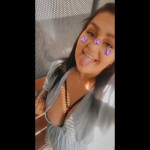 Meet your Posher, Stephanie